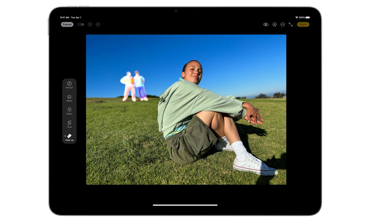 Nur auf dem iPad Air lassen sich mit Apple Intelligence störende Elemente in Bildern entfernen Nur auf dem iPad Air lassen sich mit Apple Intelligence störende Elemente in Bildern entfernen