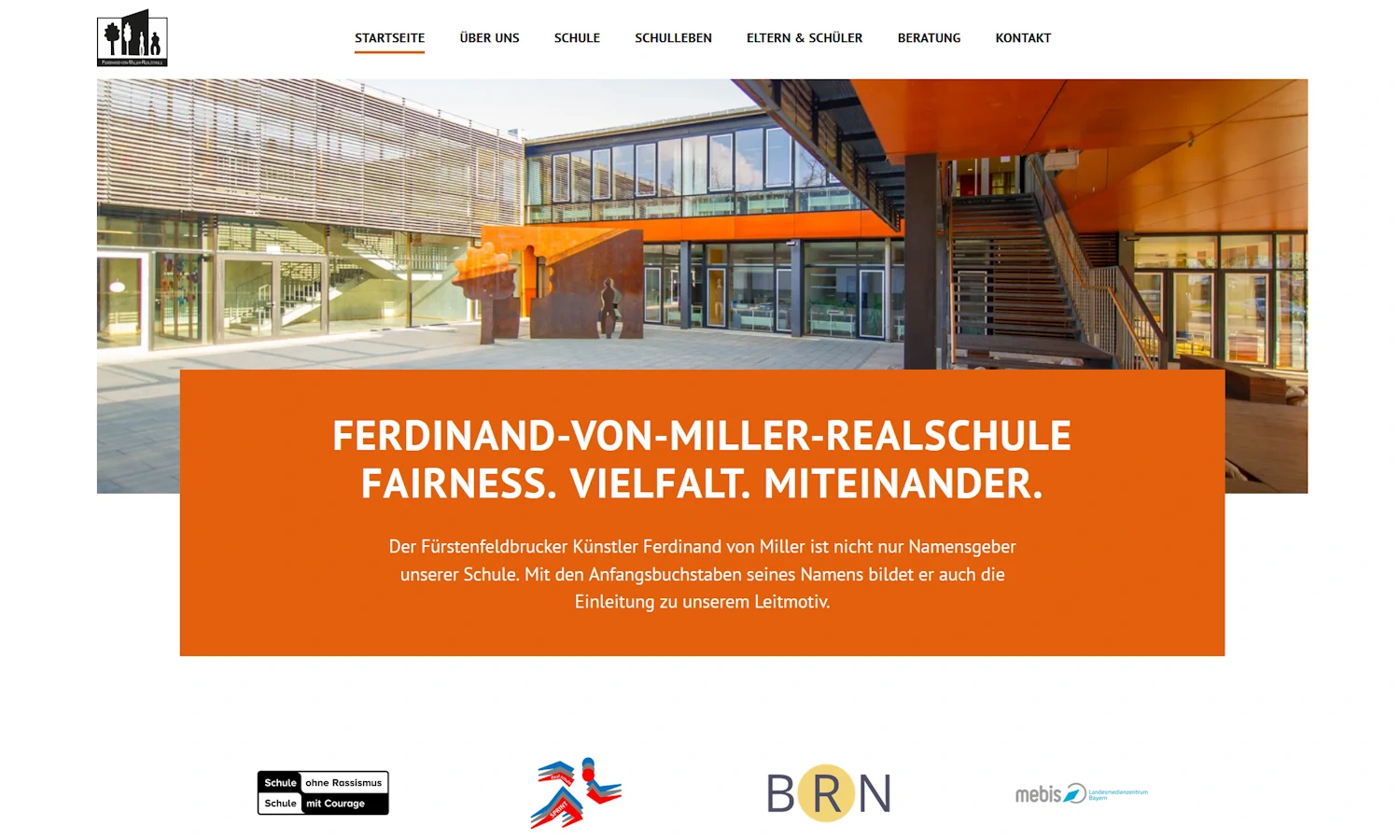Ferdinand-von-Miller-Realschule: Hervorragendes Design, aber ohne die Lebendigkeit von Personen Ferdinand-von-Miller-Realschule: Hervorragendes Design, aber ohne die Lebendigkeit von Personen